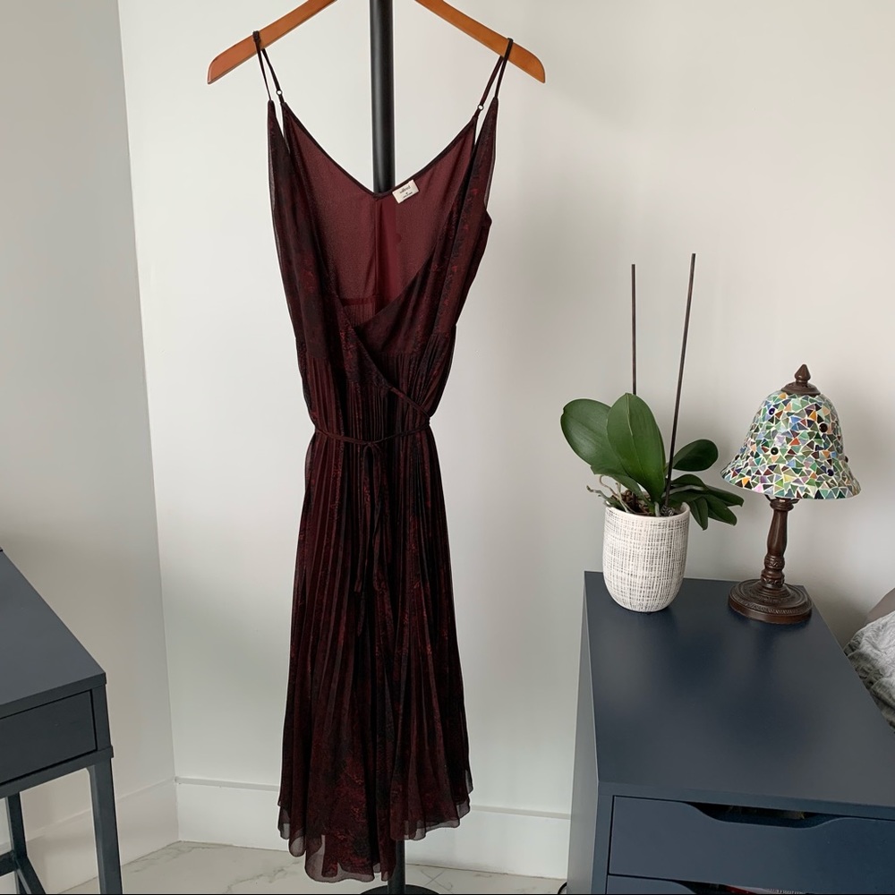 Aritzia Wilfred Beaune Pleated Wrap Midi Dress